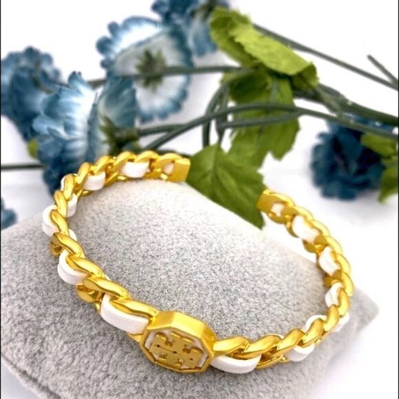 New Tory Burch Gemini White Leather Cuff Bracelet - Picture 2 of 10